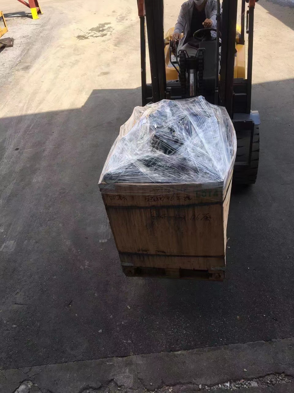 广州机场货物清关手续如何完成？